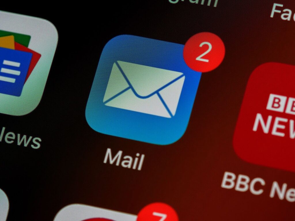 "Mail" application on a cell phone